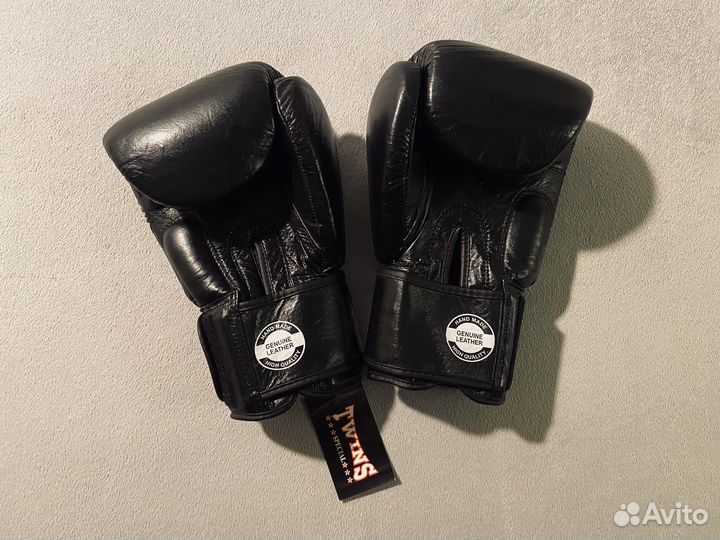 Боксерские перчатки twins 12