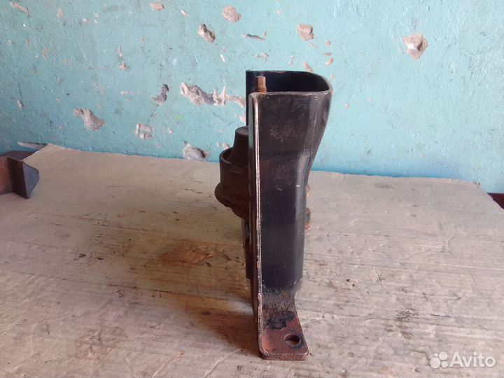 Кронштейн двигателя правый 1.3 Lifan Breez