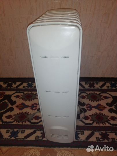 Масляный обогреватель delonghi б/у