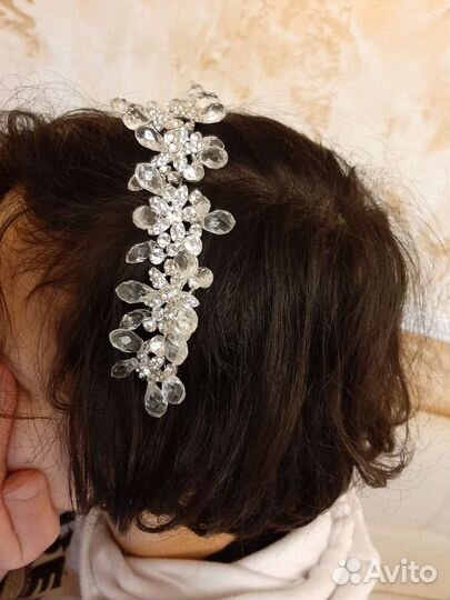 Тиара, венок, лоза для прически невесты