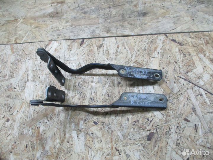 Петля капота Ниссан Патрол Y 61