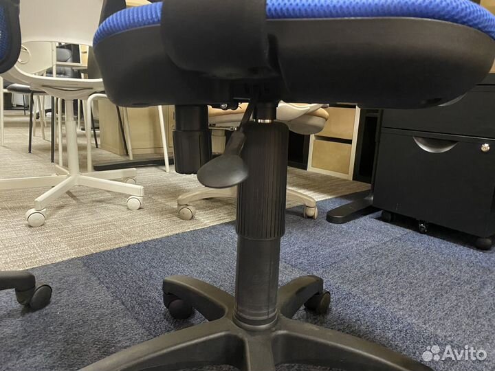 Компьютерное кресло сетка