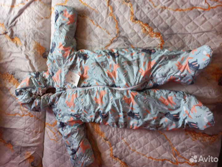 Комбинезон для новорожденных новый деми 74р