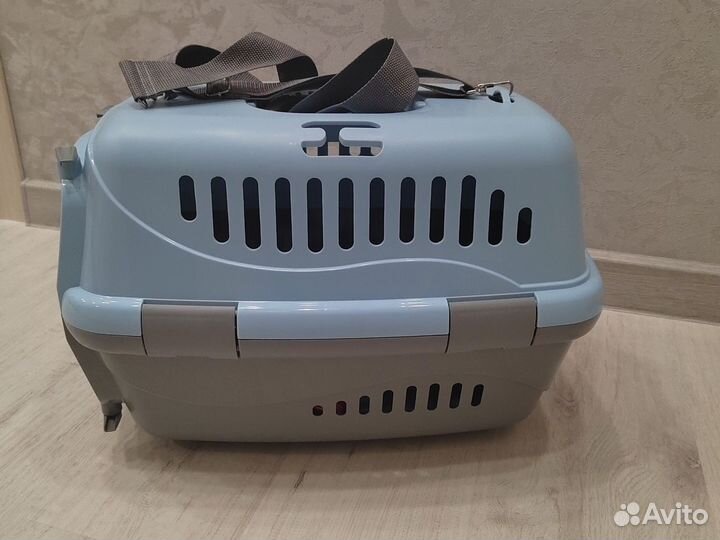 Переноска для кошек пластиковая