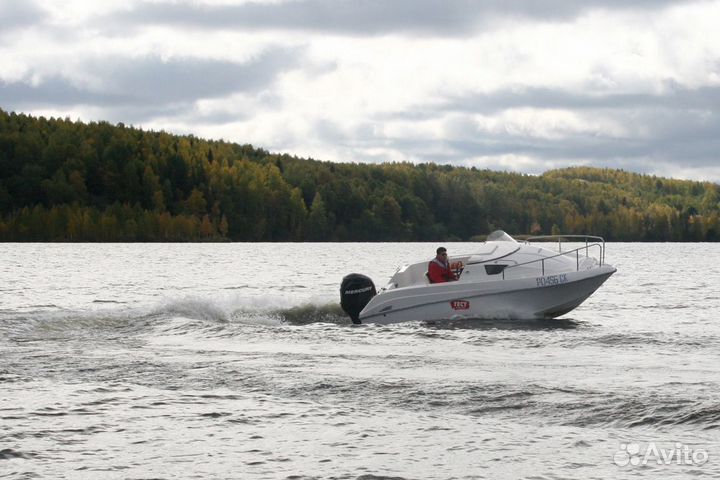 Катер с каютой Виза Легант - 515К