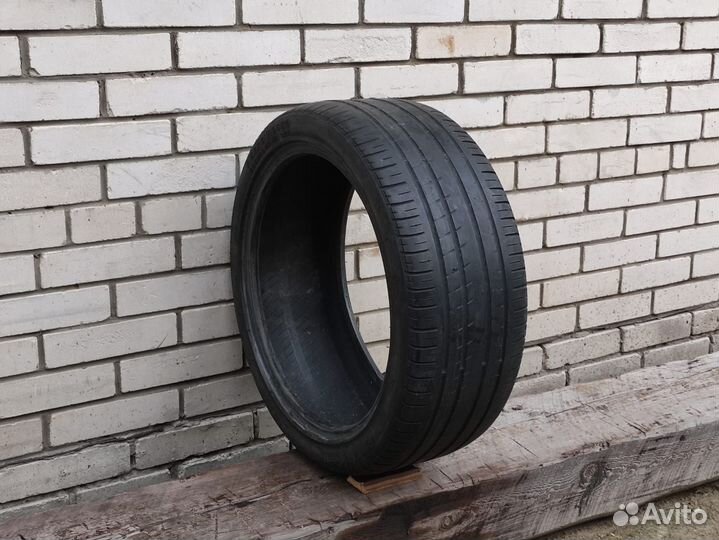 Pirelli P Zero Rosso 235/40 R18 95Y