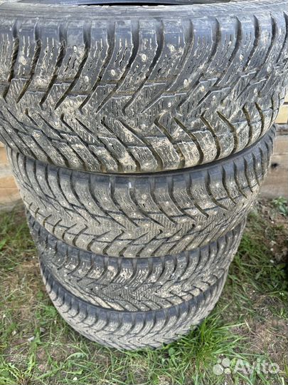 Nokian Tyres Hakkapeliitta 8 SUV 225/60 R17