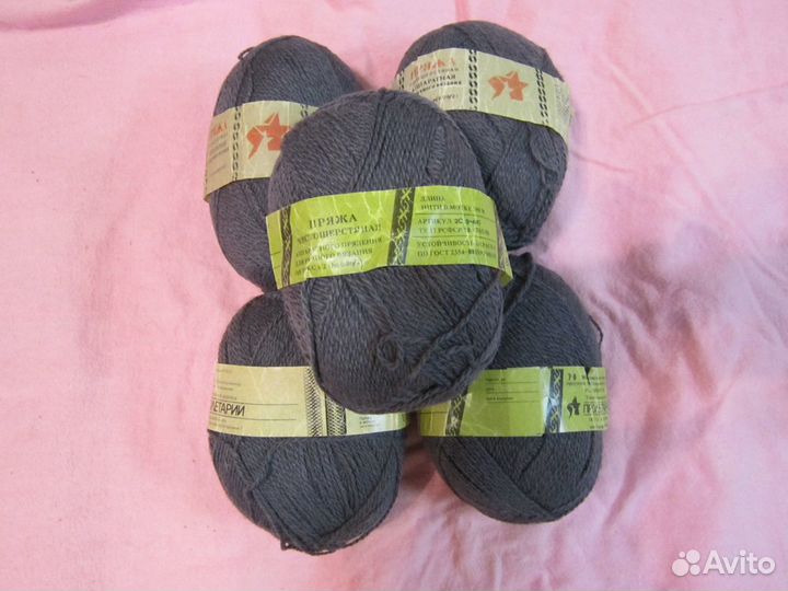 Чистошерстяная пряжа