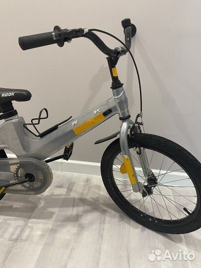 Детский велосипед 18