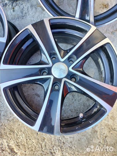Диски R15 5x114.3