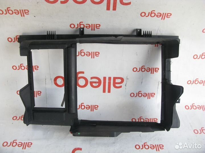 Панель воздуховод радиатора Hyundai Santa Fe 2018+