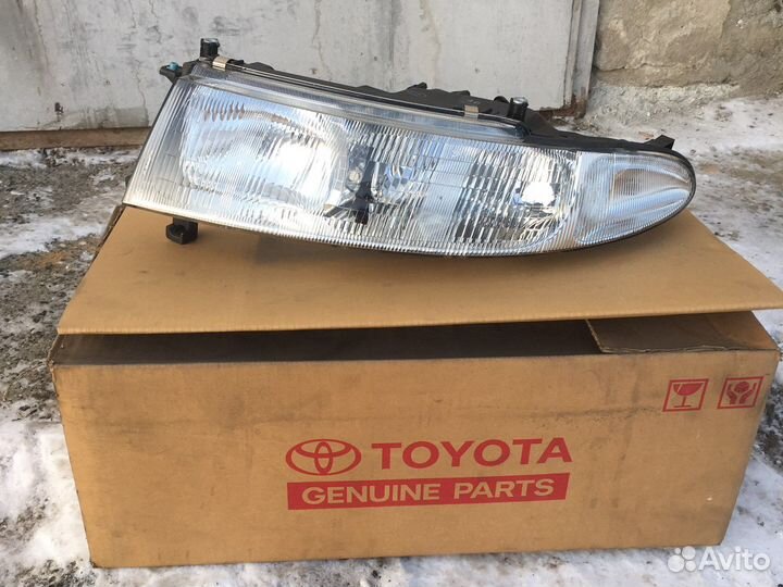 Фара левая Эстима 10-20кузов