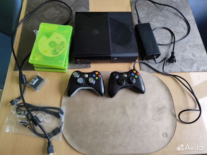 Игровая приставка xbox 360 e