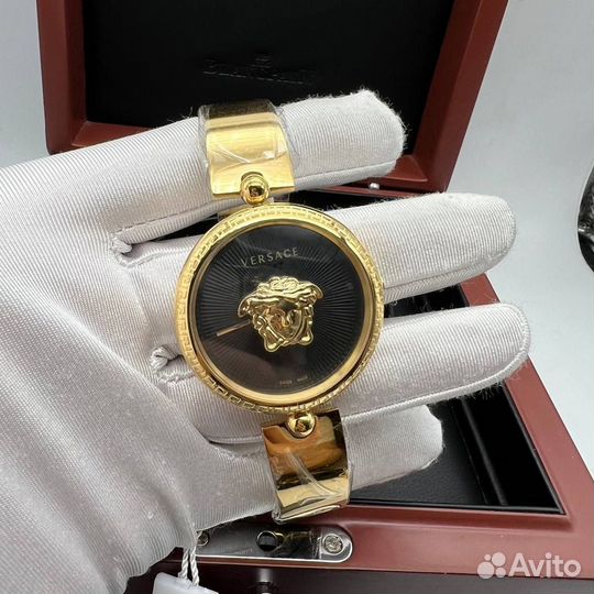 Золотые часы Versace