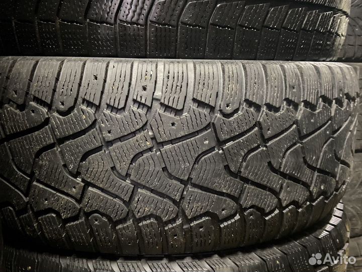 Pirelli Ice Zero SUV 265/60 R18