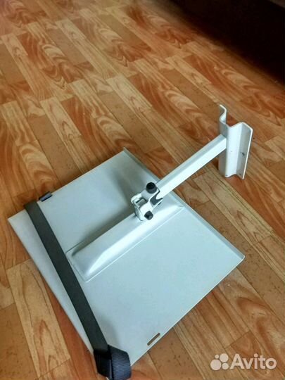 Полка под телевизор или микроволновку (настенная)