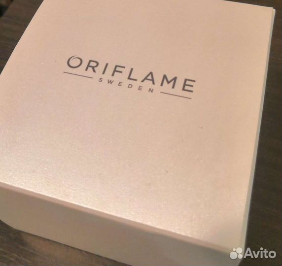 Часы наручные Oriflame