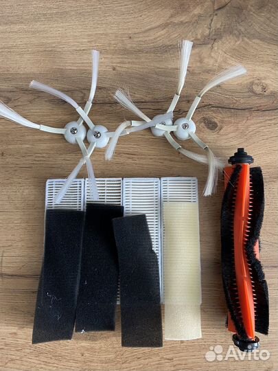 Комплект фильтров и щеток для робот-пылесоса