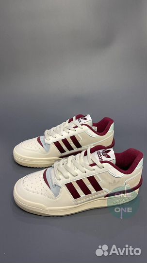 Кроссовки Adidas