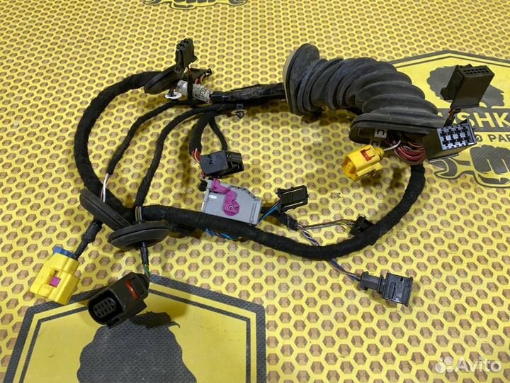 Проводка двери передняя правая Skoda Octavia A5