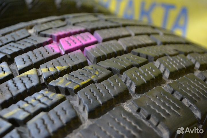 Goodyear Ice Navi Zea 215/65 R16