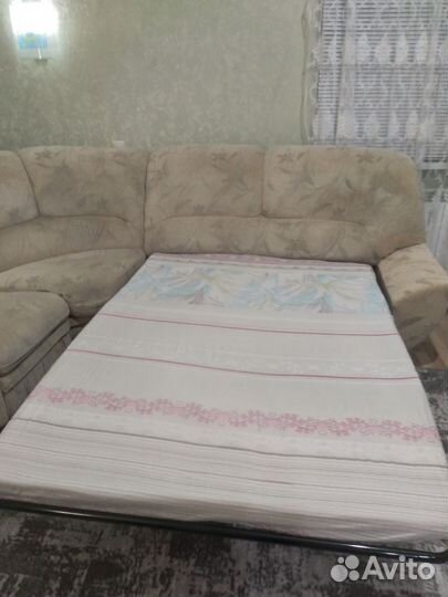 Диван угловой