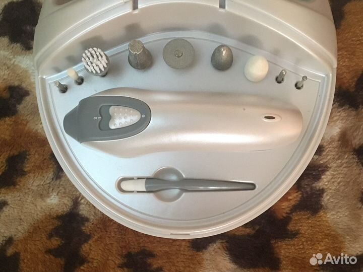 Маникюрный набор, Аппарат для маникюра и педикюра