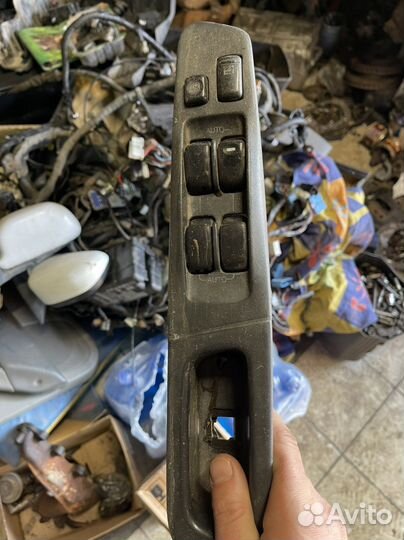 Блок управления стеклоподъемниками galant