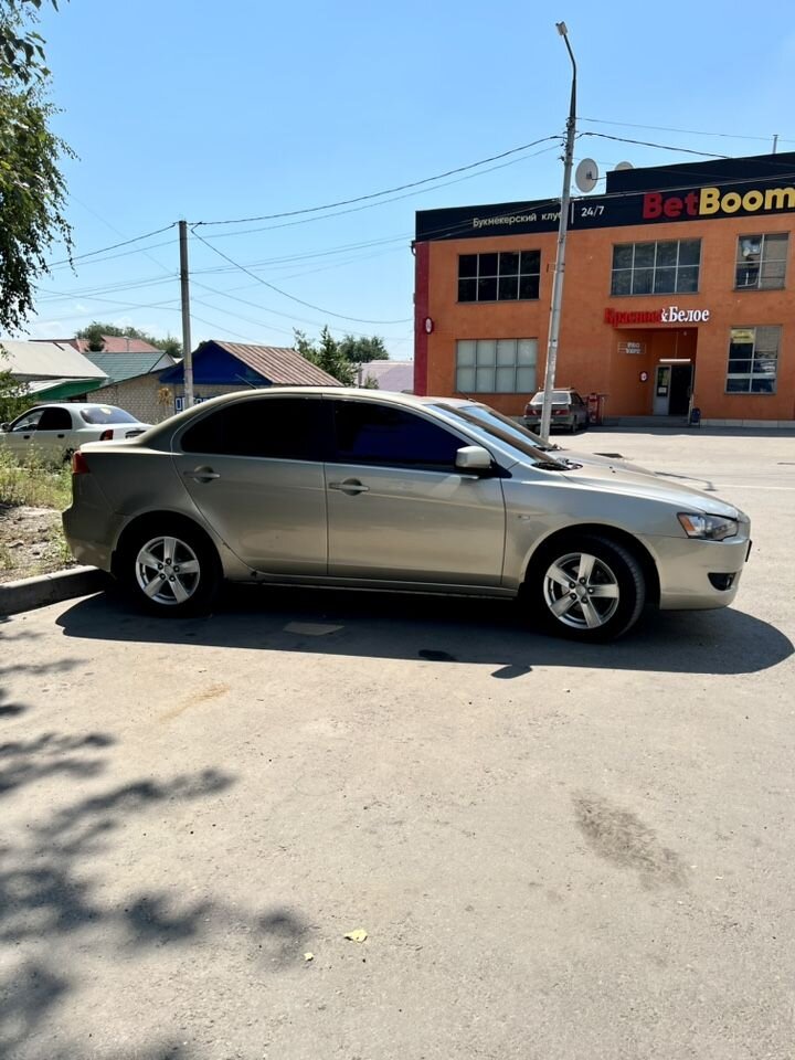 Mitsubishi Lancer: фото владельца