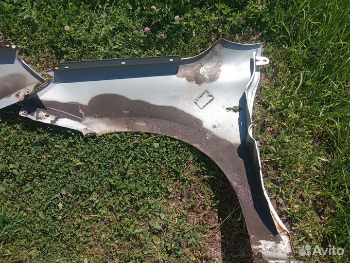 Крылья передние Лада Гранта