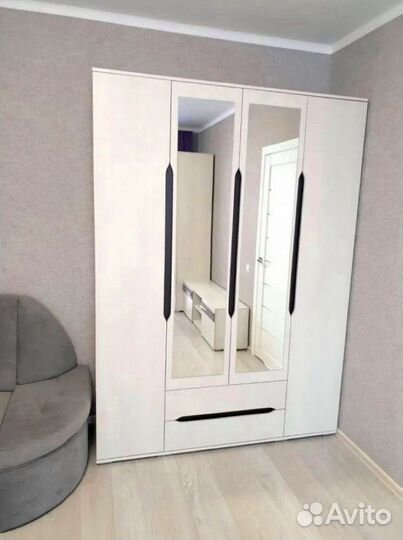 Шкаф белый 4х створчатый с ящиками Валенсия щк 014