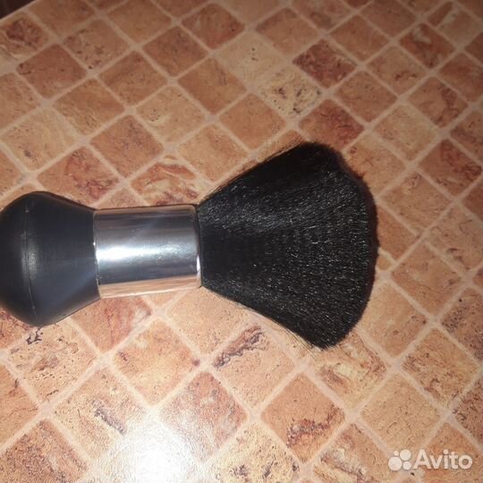 Парикмахерская щётка