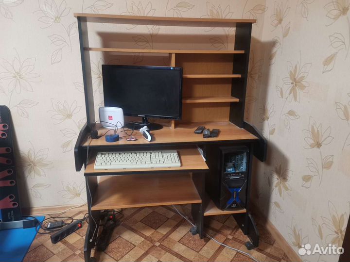 Компьютерный стол бу