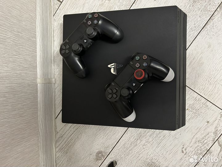 Sony playstation 4 PS4 pro 1tb с играми