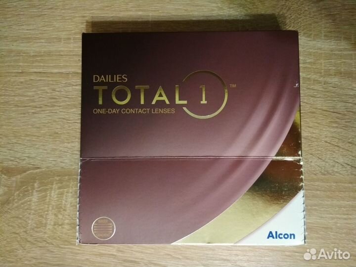 Линзы контактные однодневные Dailies Total 1 -4,25