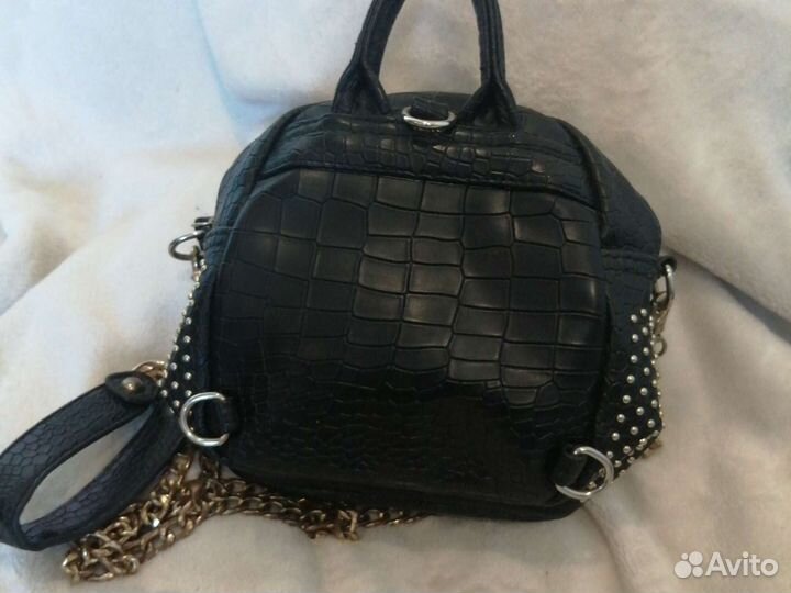 Сумки чёрная, белая в хорошем состоянии