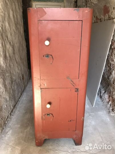 Сейф металлический времён СССР