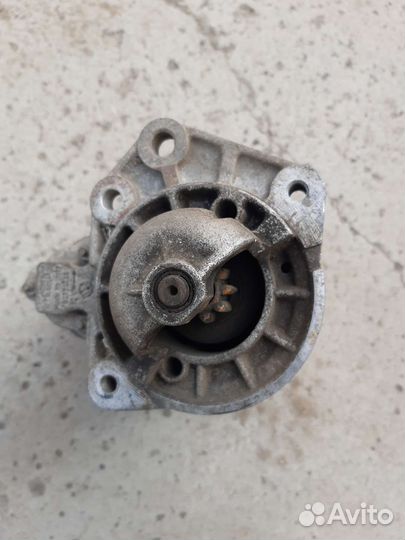 Стартер Volkswagen 2000 г