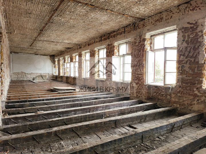 Здание 1017 м²