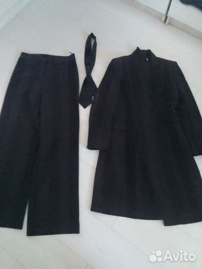 Брючный костюм женский 44 46