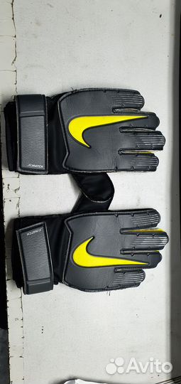 Перчатки вратарские Nike