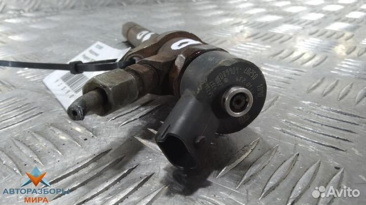 Форсунка Peugeot 307 рест. 2007 0445110239