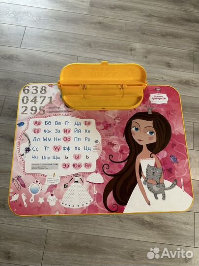 Стол с пеналом детский