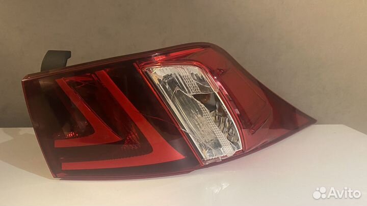 Задние фонари lexus is 250 3 поколение