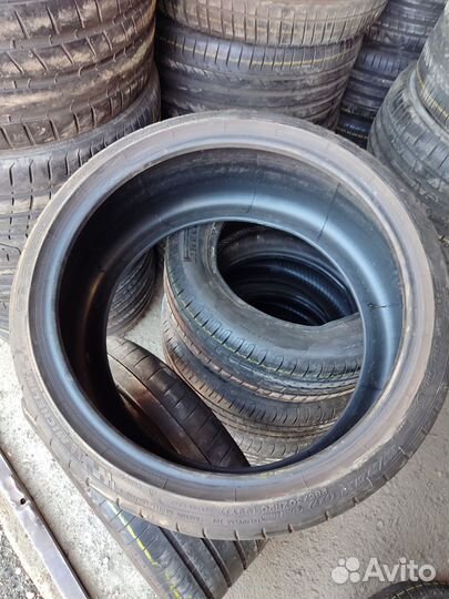 Michelin Pilot Super Sport 285/30 R20