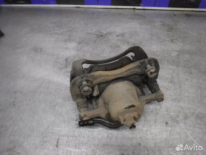 Суппорт передний правый Hyundai Solaris G4FC 2015