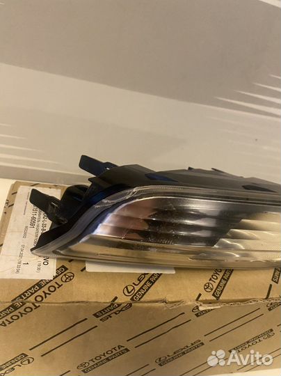 Указатель поворота перед.правый на lexus gx460