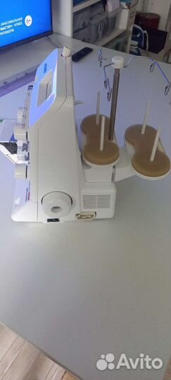 Оверлок juki 644