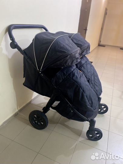 Коляска для двойни или погодок