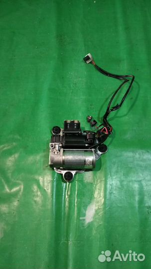Компрессор подвески BMW 7 E65 745i 4,4л 4430200111